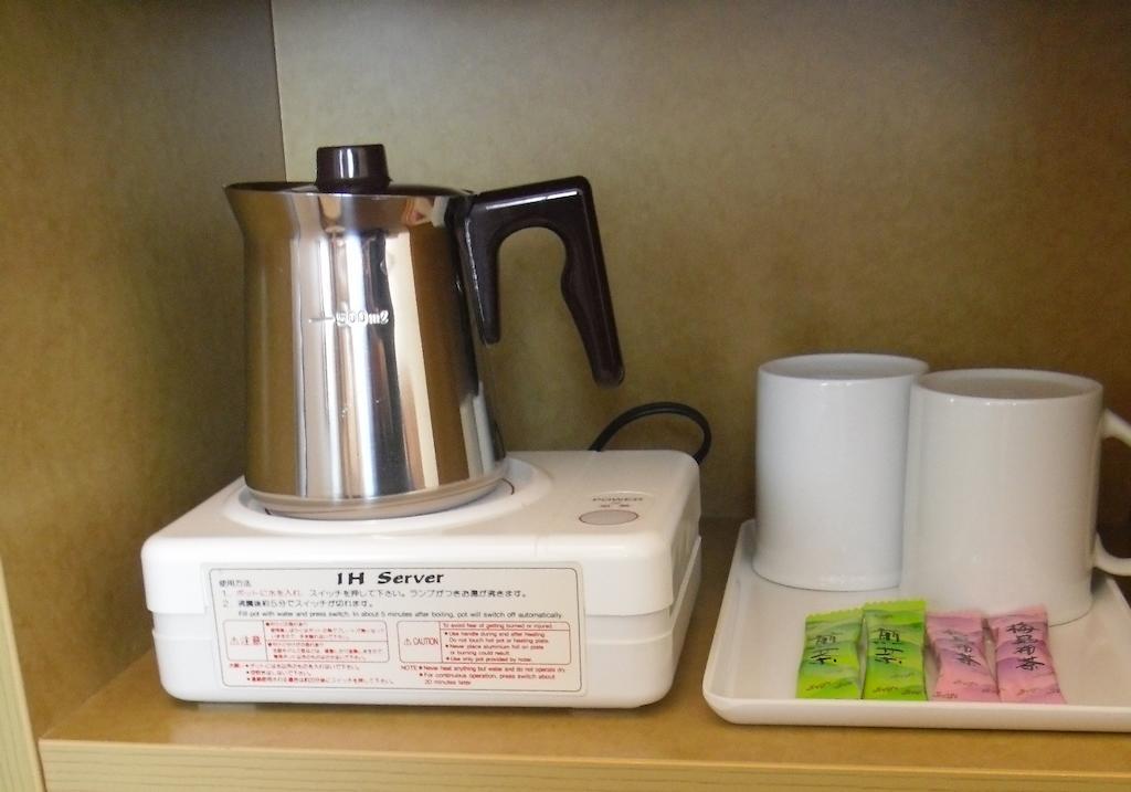 Toyoko Inn Yokohama Minatomirai-Sen Nihon-Odori Ekimae 객실 사진